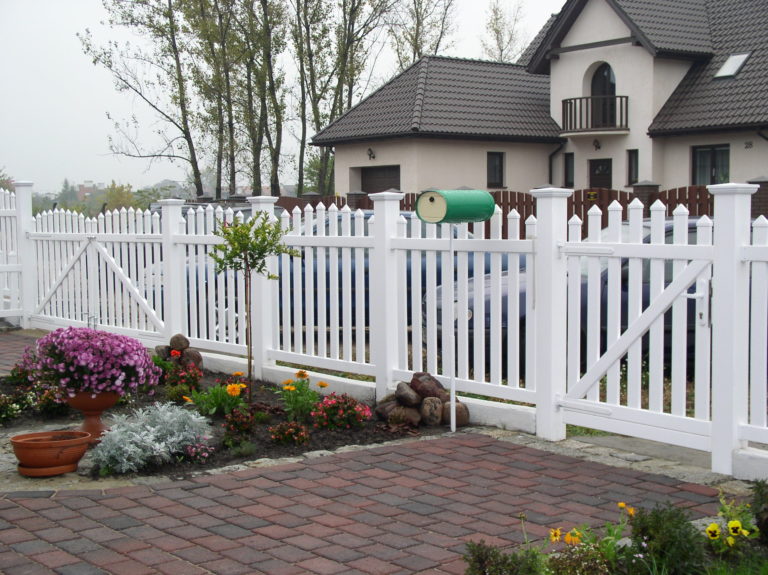 ogrodzenie plastikowe